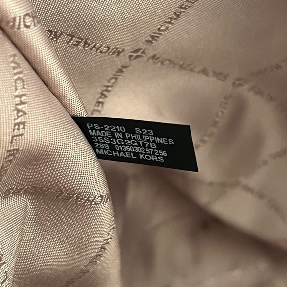 🌼Michael Kors Set - Picture 11 of 16